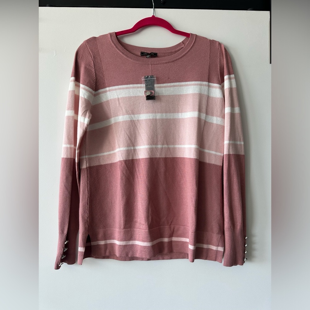 Lety & Me Size Medium Light Weight Sweater - Picture 1 of 8